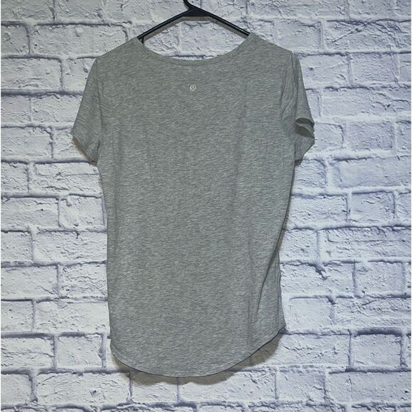 Lululemon Love Crew Short Sleeve T-Shirt
Lightweight gray - Picture 2 of 11